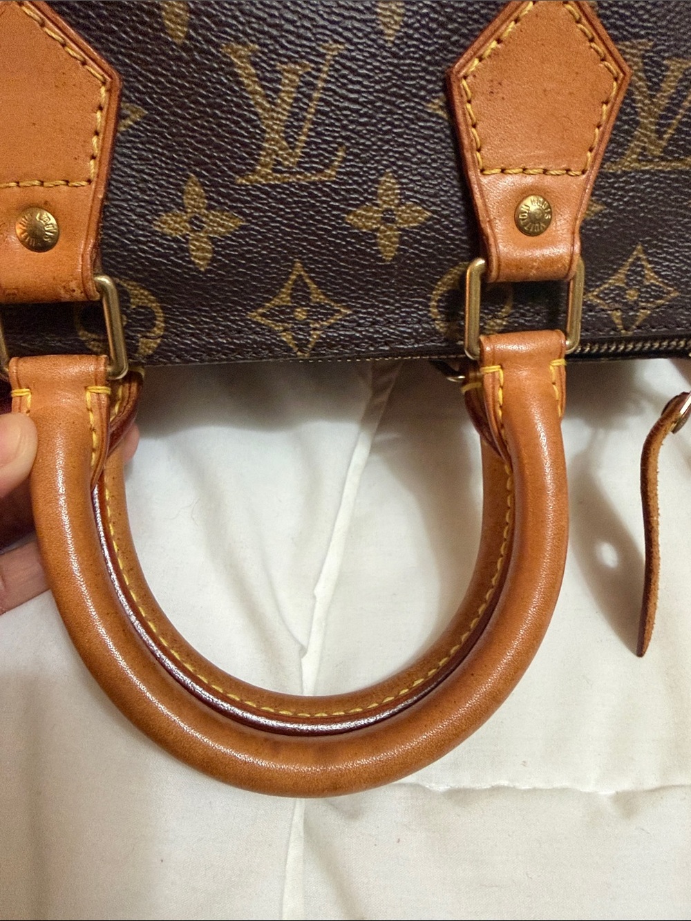 Authentic Louis Vuitton monogram speedy 25 with D rings - Picture 14 of 15